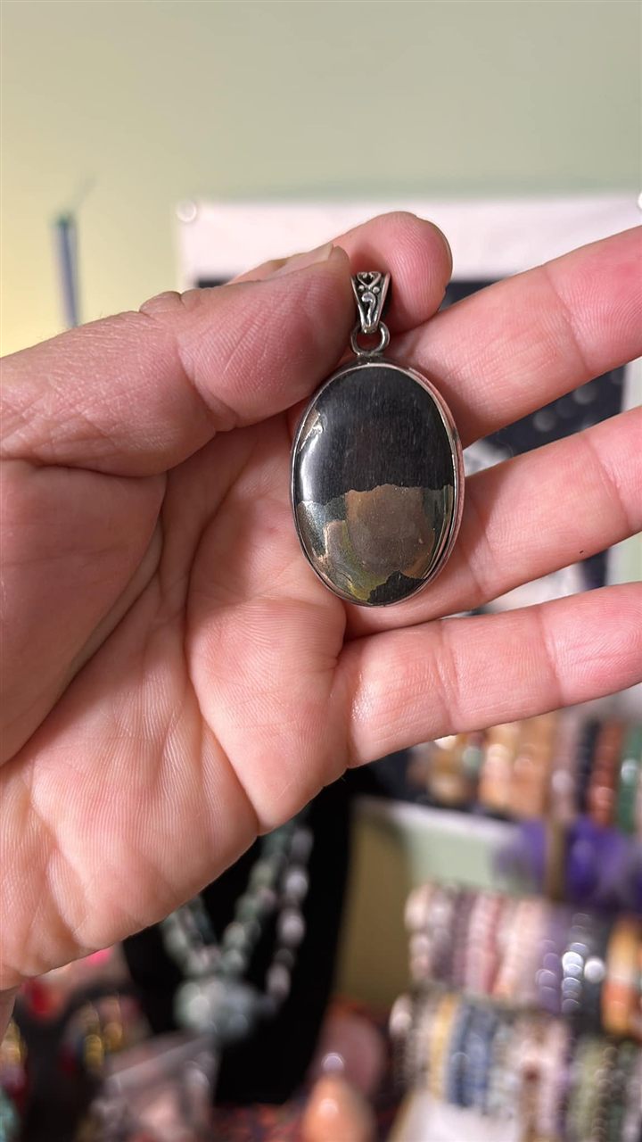 Natural stones & crystal jewelry — Luna's Treasure