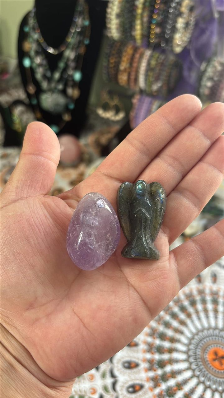 Natural stones & crystal jewelry — Luna's Treasure